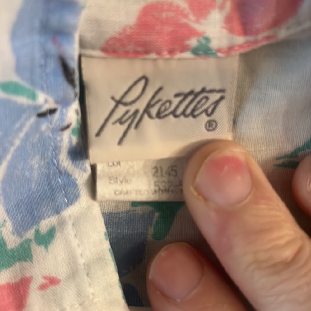 Pykettes 1980’s button down - Picture 2 of 2